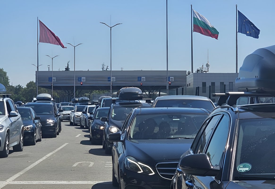 Sırplık ve Türkiye Sınırında Yoğun Trafik