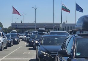 Sırplık ve Türkiye Sınırında Yoğun Trafik