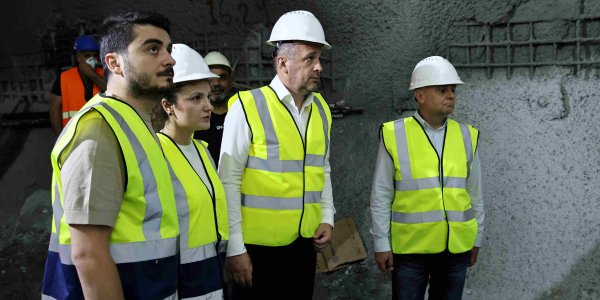 Ulaştırma Bakanı Peev: Vakarel'deki 2 Numaralı Tünel İçin Kalıcı Bir Çözüm Bulacağız