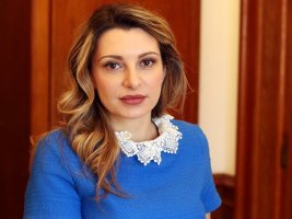 Pavela Mitova: Yotova'nın konuşması Bulgarca olsaydı 12 bin dolar ederdi