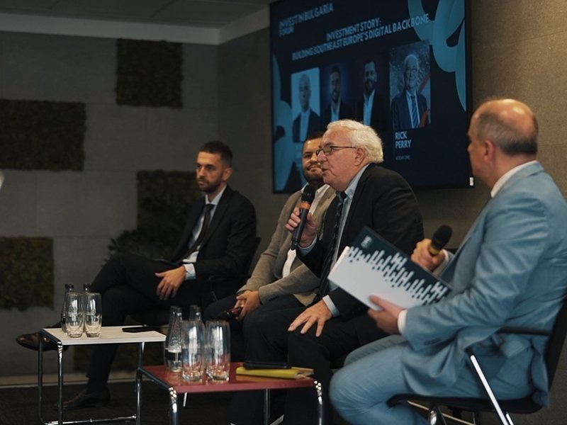 Londra'da Ravnacki gaz boru hattı güzergahında yeni telekomünikasyon hattı açıkladı, ortaklar Vodafone ve Novatel