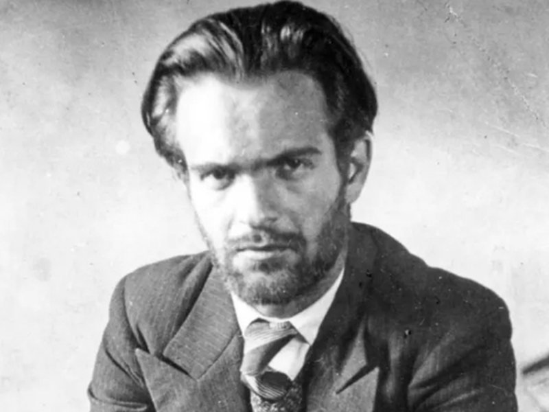 Vaptsarov Terörist mi? Tek Bir Kurşun Bile Atmadan İdam Edilen Şair