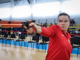 Antoaneta Kostadinova Budapeşte'deki güçlü atış turnuvasından Bulgaristan'a altın getirdi