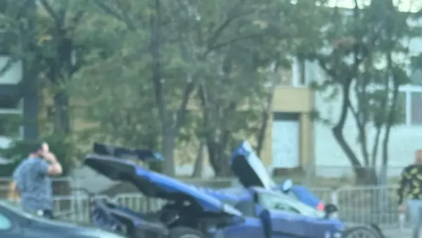 Sofia'da yüzbinlerce liralık Ferrari çöpe gitti