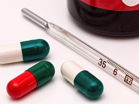 Popüler antibiyotik kanser hastalarında yaşlılarda ölüm riskini artırıyor