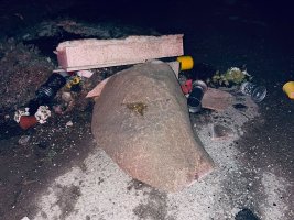 Petrohan'daki devrilen anıt plakanın olayı araştırılıyor mu?