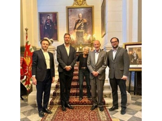 Albanian prens Leka, Tsar Simeon II'yi Vran Sarayı'nda ziyaret etti