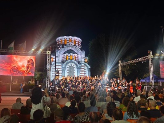 Pleven'de Birleşme'nin 141. Yılında "Bulgaristan Doğuyor" Müzik Şöleni