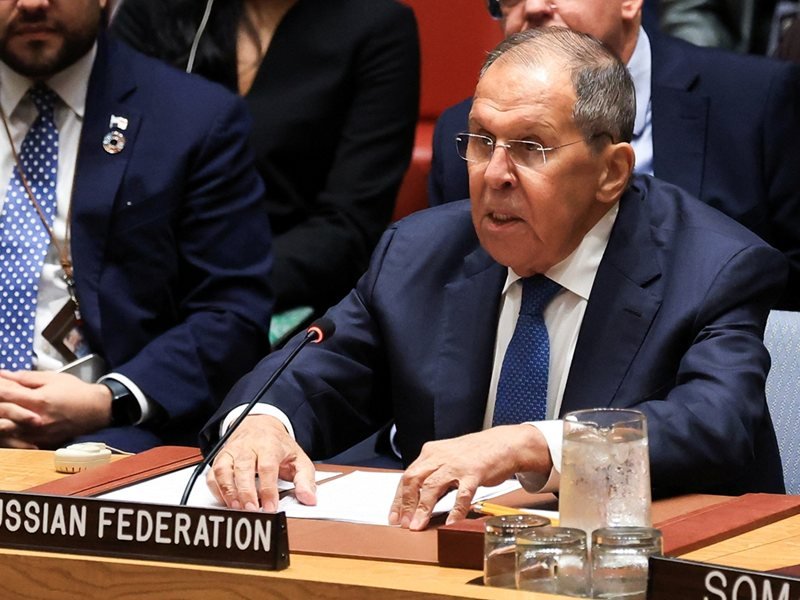 Lavrov: Ukrayna'ya karşı savaşta ara vermeyeceğiz