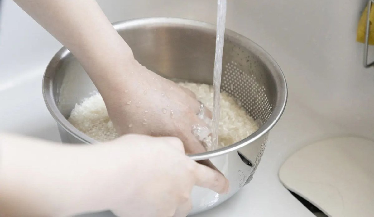 Pirinç pişirmeden önce yıkanmalı mı? Deney ne gösteriyor