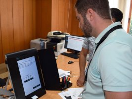 Oy verme makinelerinin sertifikasyonu için dış uzman aranıyor