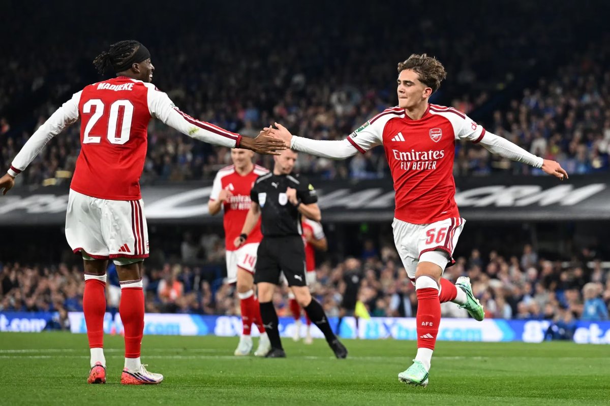 Arsenal ve Liverpool lig kupası'nda kaldı, yeni bir İngiliz yıldız doğdu