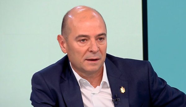 İçişleri Bakanlığı DAI'den kontrolü devralıyor. Devlet yol sistemini yeniden düzenliyor