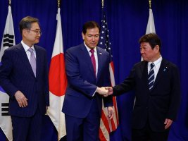 Rubio Japonya ve Güney Kore mevkidaşlarıyla görüştü