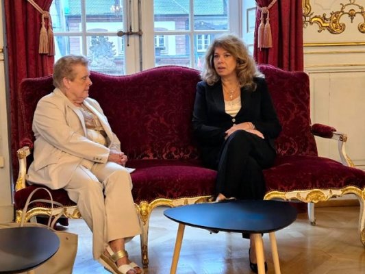 Yotova Strasbourg belediye başkanı ile AB'de daha güçlü birlik ihtiyacını görüştü