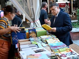 Eğitim Bakanı Torunu İçin 'Küçük Prenses'i Seçti