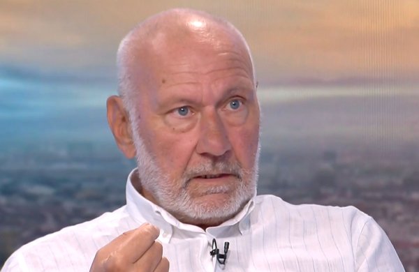 Halk Yotova'ya Sonuna Kadar Güveniyor! Ovçarov, Adaylığının Ardındaki Güçlü İşareti Gördü