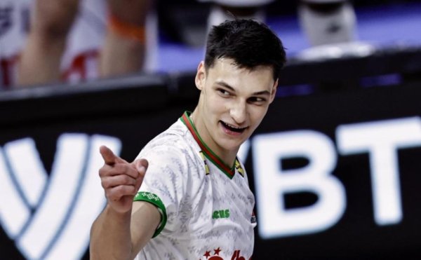 Fürya! Aleks Nikolov Avrupa'da 1 numara