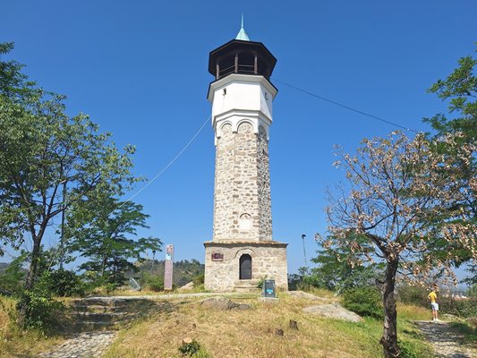 Часовниковата кула на Сахат тепе в Пловдив