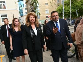 Resmi Açıklama: İliyana Yotova, Başkan Yardımcısı Adayı Kiril Valçev ile Seçime Gidiyor