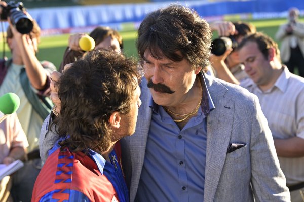 Hollywood Yıldızı Jim Caviezel, Stoichkov Filminin Kadrosuna Katıldı