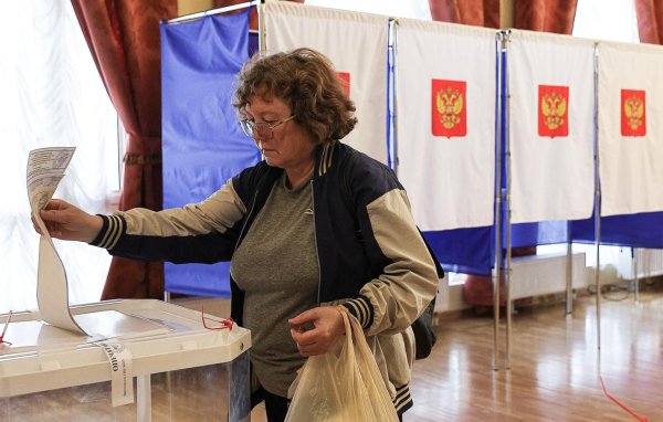 Rusya Moskova'da sandıkları kapattı, seçmen katılımı yüzde 56'yı geçti