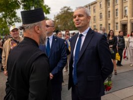 Kostadin Kostadinov Rusçuk'tan: Bulgar halkının hayallerinden gelmeli kolektif hedef, kendini tayin etmiş politikacılardan değil