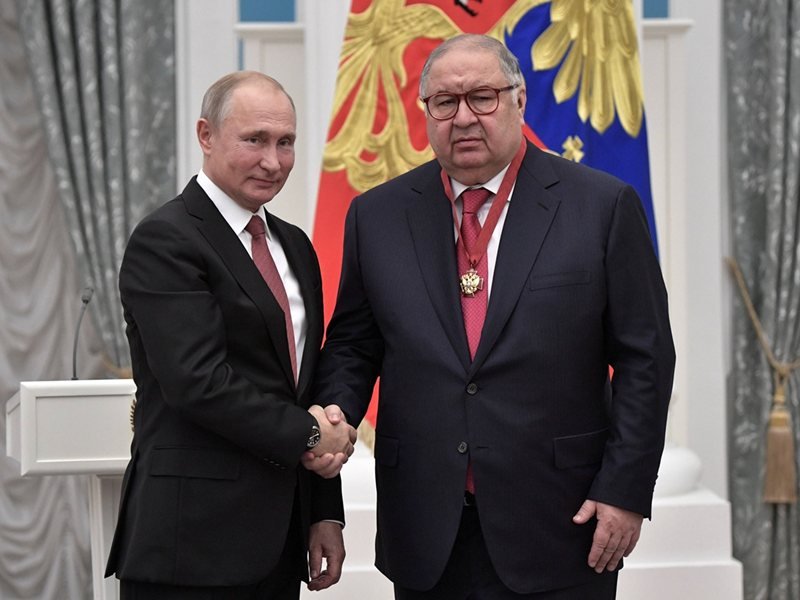 Macron da oligark Usmanov'u yaptırımlardan koruyor, Bakü'den Fransız mahkum istiyor