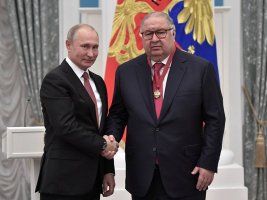 Macron da oligark Usmanov'u yaptırımlardan koruyor, Bakü'den Fransız mahkum istiyor