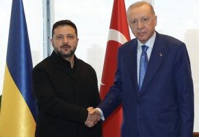 Erdoğan önemli görüşmede Zelenskiy ile. Karadeniz'deki saldırıları sona erdirmek için çağrıda bulundu