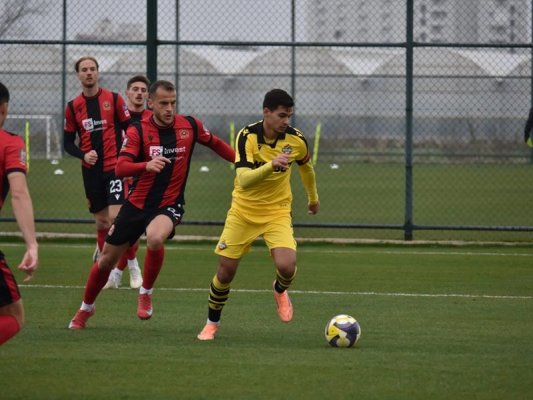 Botev Plovdiv'den Transfer Hareketi: Üç Futbolcu Kiralık Gönderildi