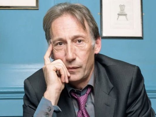 Pedofili suçundan hüküm giyen ünlü komedyen Chris Langham hayatını kaybetti