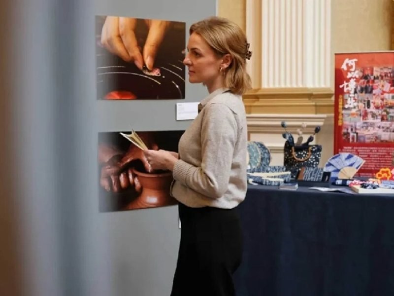 Edinburgh Sanat Festivali'nde Çinli ve İngiliz Sanatçılar Yeni İfade Biçimleri Yaratıyor
