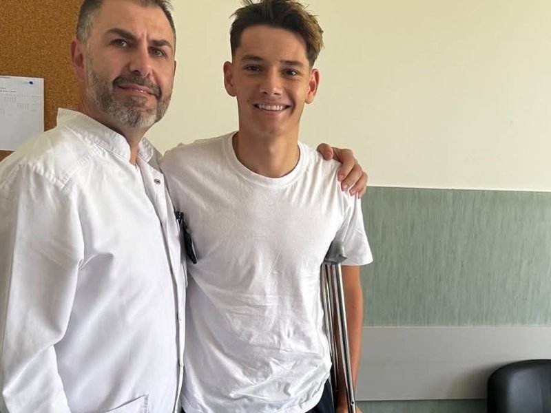Siyah-beyazlıların futbolcusu Aleksandr taburcu edildi, ameliyat başarılı geçti
