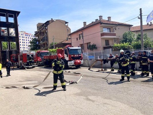 Bakan Demerdjiev Blagoevgrad yakınında itfaiyeciler için yeni eğitim-tatbikat merkezini açıyor