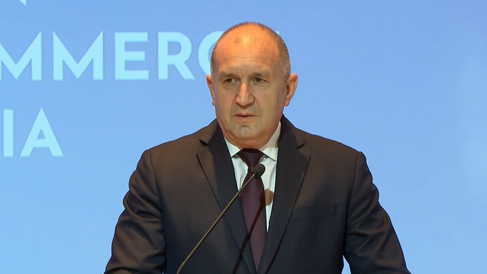Radev: oligarşiyle mücadele zor, ilk adım atıldı
