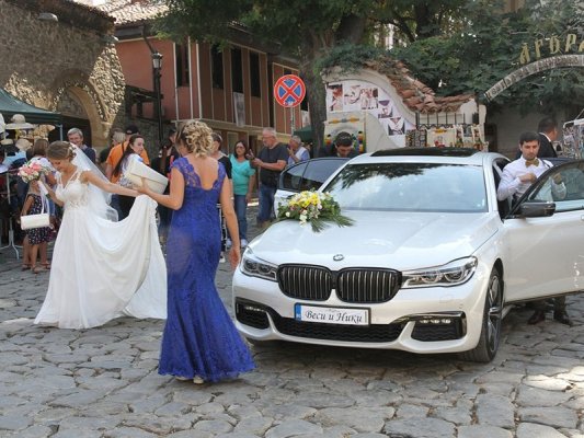 2025, 1975 gibi: gençler aile yuvasını 27 yaşında terk ediyor ama evlilik artık son planda