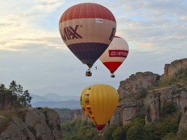 Belogradchik'te VI balon festivali başladı