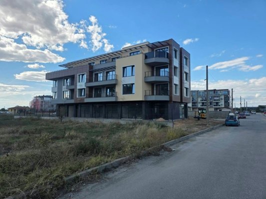 Rakovski inşaat deposu kuruyor, kentte siteler yükseliyor ve yeşilken kapışılıyor