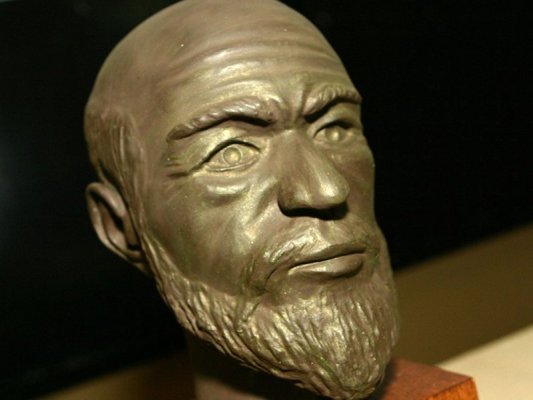 Çar Samuil'in kırık kolu ve çocuk felci izleri bulundu