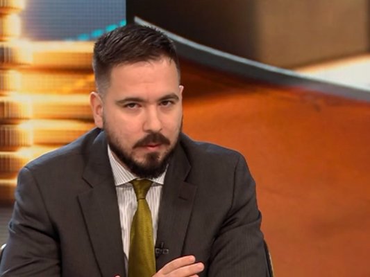 İkonomist: Mevcut hızlı kredi yasası meşru şirketleri dışlıyor, gri sektöre yer açıyor