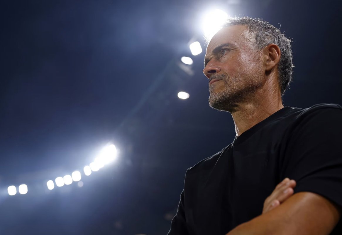 PSG, Luis Enrique ile 2030 Yılına Kadar Anlaştı