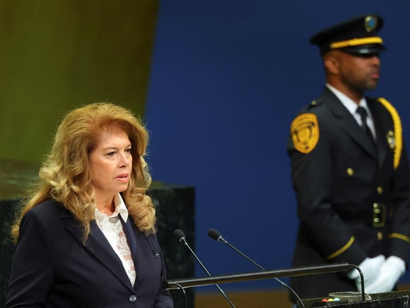 Yotova neden Birleşmiş Milletler'de Fransızca konuştu ve öfke ile düşünme arasındaki fark