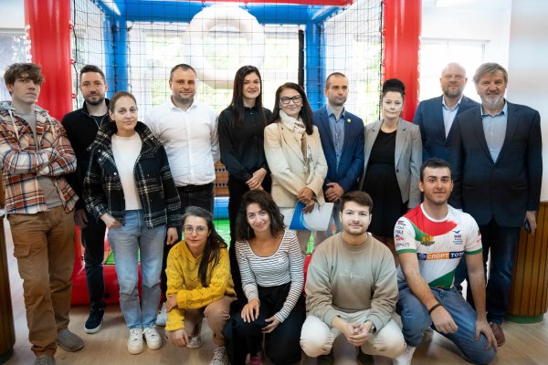 Telekomünikasyon ve Posta Yüksek Okulu ile Birleşik Drone Toplumu Derneği Drone ARENA Academy'yi açtı