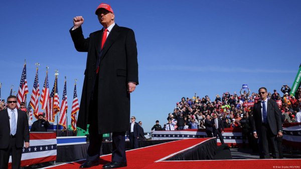 Trump Grönland'da büyük hamleyi yaptı! Tarihi anlaşma