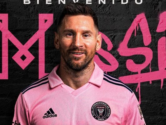 Messi kariyerinde 930. golü attı