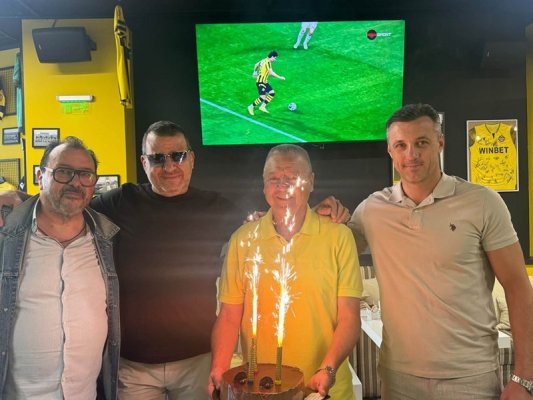 Botev (Filibe) efsanesi Zehtinski'yi doğum gününde pastayla şaşırttı