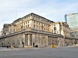 İngiltere Bankası enflasyon hızlanmasına rağmen faizleri sabit tuttu