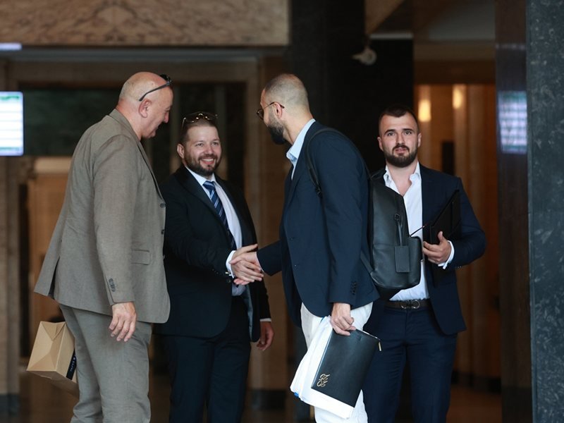 Ulusal koruma servisi 'Euxinograd'da düğünü tehlikeli konuklar yüzünden iptal etti, biri damat - Stoyan Aleksandrov'un oğlu
