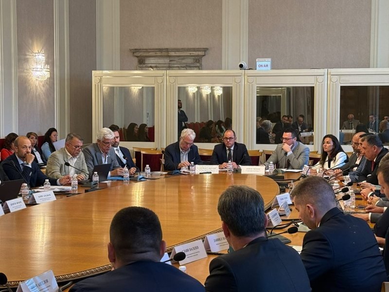 Bakan yardımcısı Yakimov: tüketici kredileri yasası büyük gecikmeyle kabul ediliyor